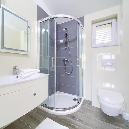 Semesterbostad Adria House Sveti Anton (Krk)